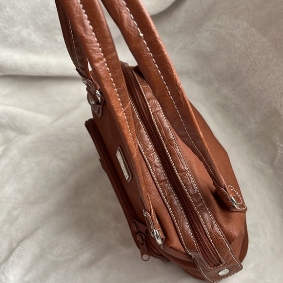 Card Holder Shoulder Bag - Picture 7 of 17